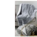 Plaid/couverture & coussin Lapin Linge de maison, serviette de table, peignoir super absorbant, Le Blanc, bavoir, boudin de porte, double rideau, mouchoir femme